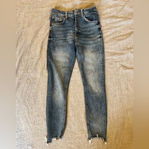 slightly distressed Zara skinny ankle jeans